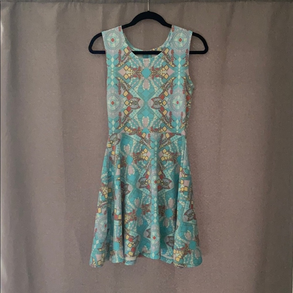 Geometric Pattern Dress - Picture 3 of 3